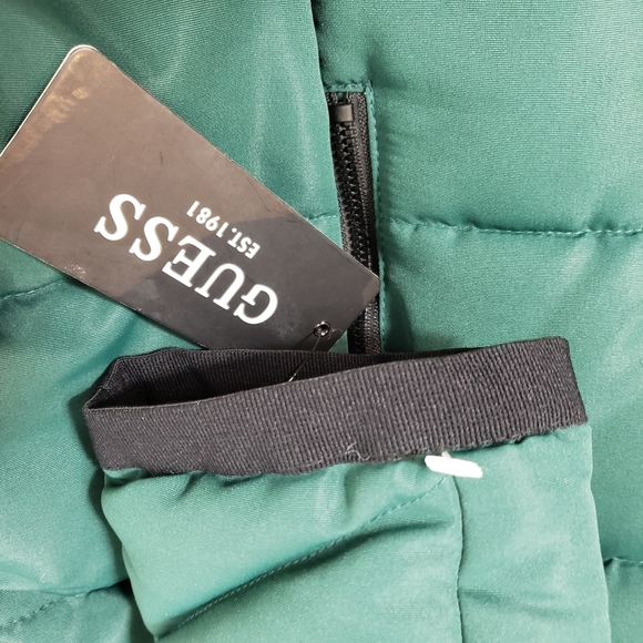 Guess Puffer Jacket - Picture 14 of 14